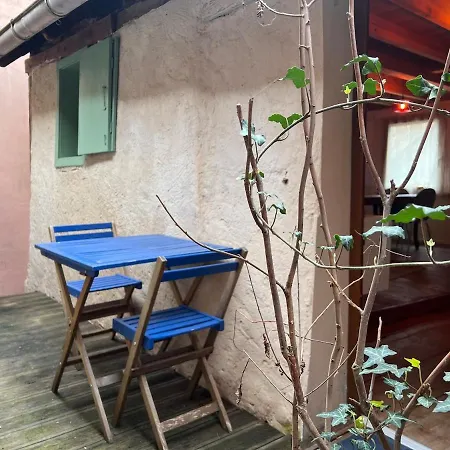 Le Petit Cocoon Des Vignes, Terrasse Au Centre Barr